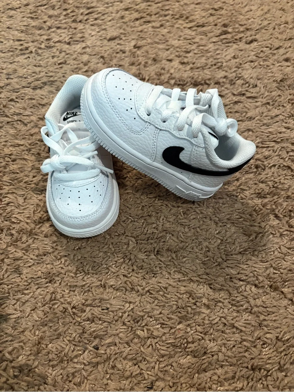 Nike White Sneakers with Black Swoosh - Kids Low Top